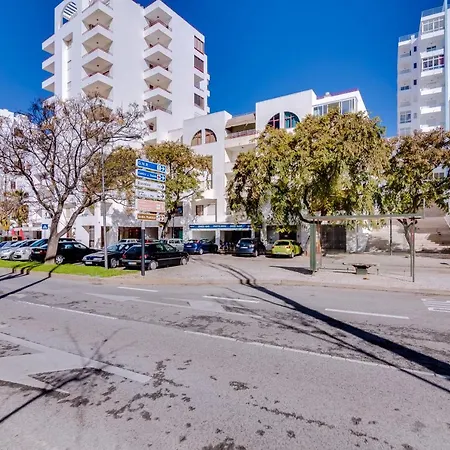 Apartment Varandas Do Mar - Near The - Quarteira